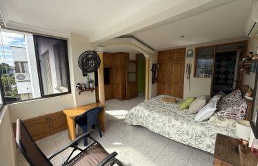 Apartamento en Edificio La Orquídea Barrio El Altico