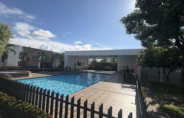 Casa de dos niveles en Venta Condominio Rosales