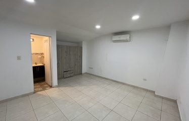 Casa Comercial Perfecta para Empresa en Barrio Altico