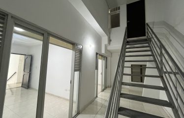 Casa Comercial Perfecta para Empresa en Barrio Altico