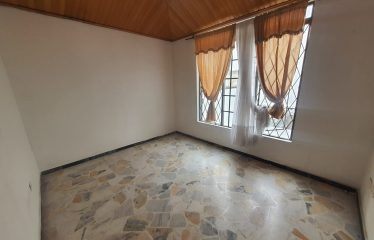 Casa amplia en Venta Barrio La Gaitana Colonial