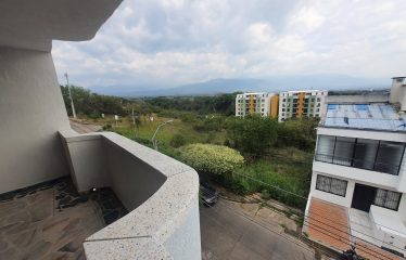 Casa amplia en Venta Barrio La Gaitana Colonial
