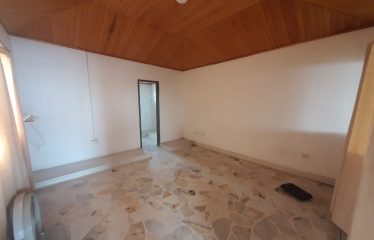 Casa amplia en Venta Barrio La Gaitana Colonial