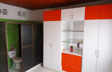 Casa Esquinera en Venta Barrio Sevilla