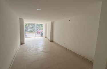 Edificio Comercial de Tres Niveles, en Arriendo y/o Venta Barrio Santa Librada