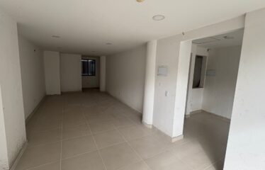 Edificio Comercial de Tres Niveles, en Arriendo y/o Venta Barrio Santa Librada