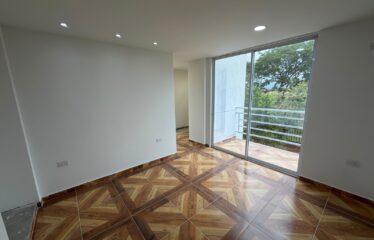 Se Vende Casa Sobre Via Nacional