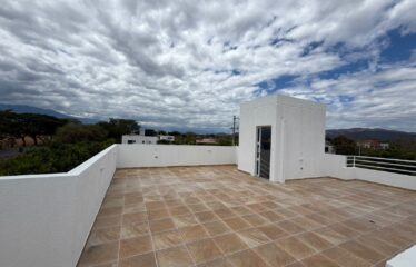 Se Vende Casa Sobre Via Nacional